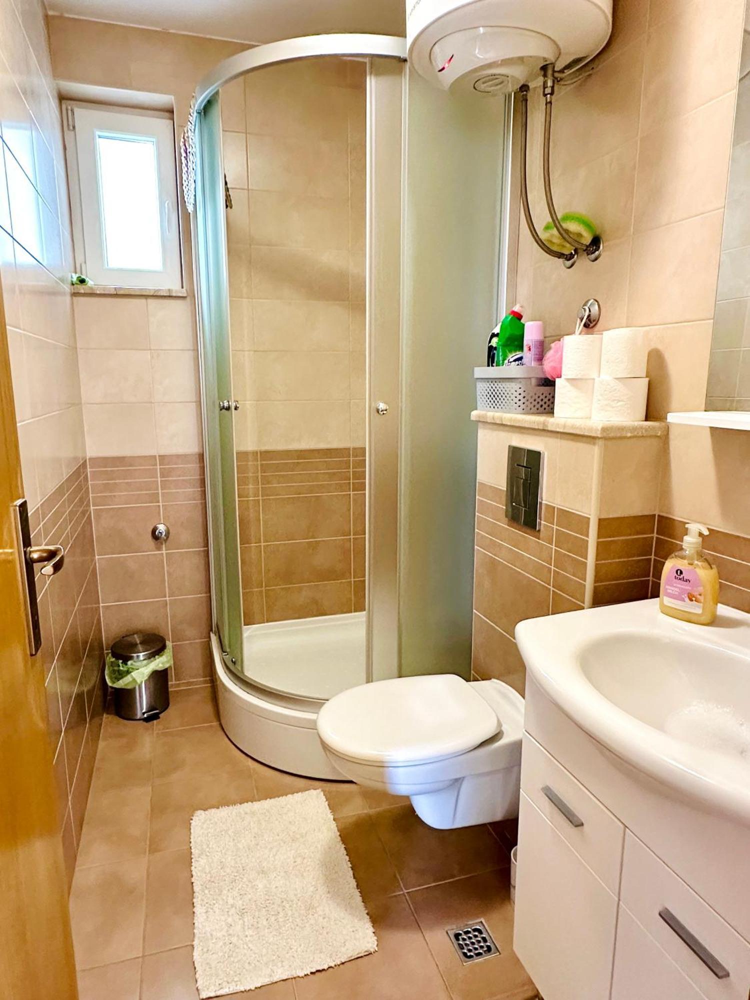 Spacious Family Apartment Near The Beach Μακάρσκα Εξωτερικό φωτογραφία