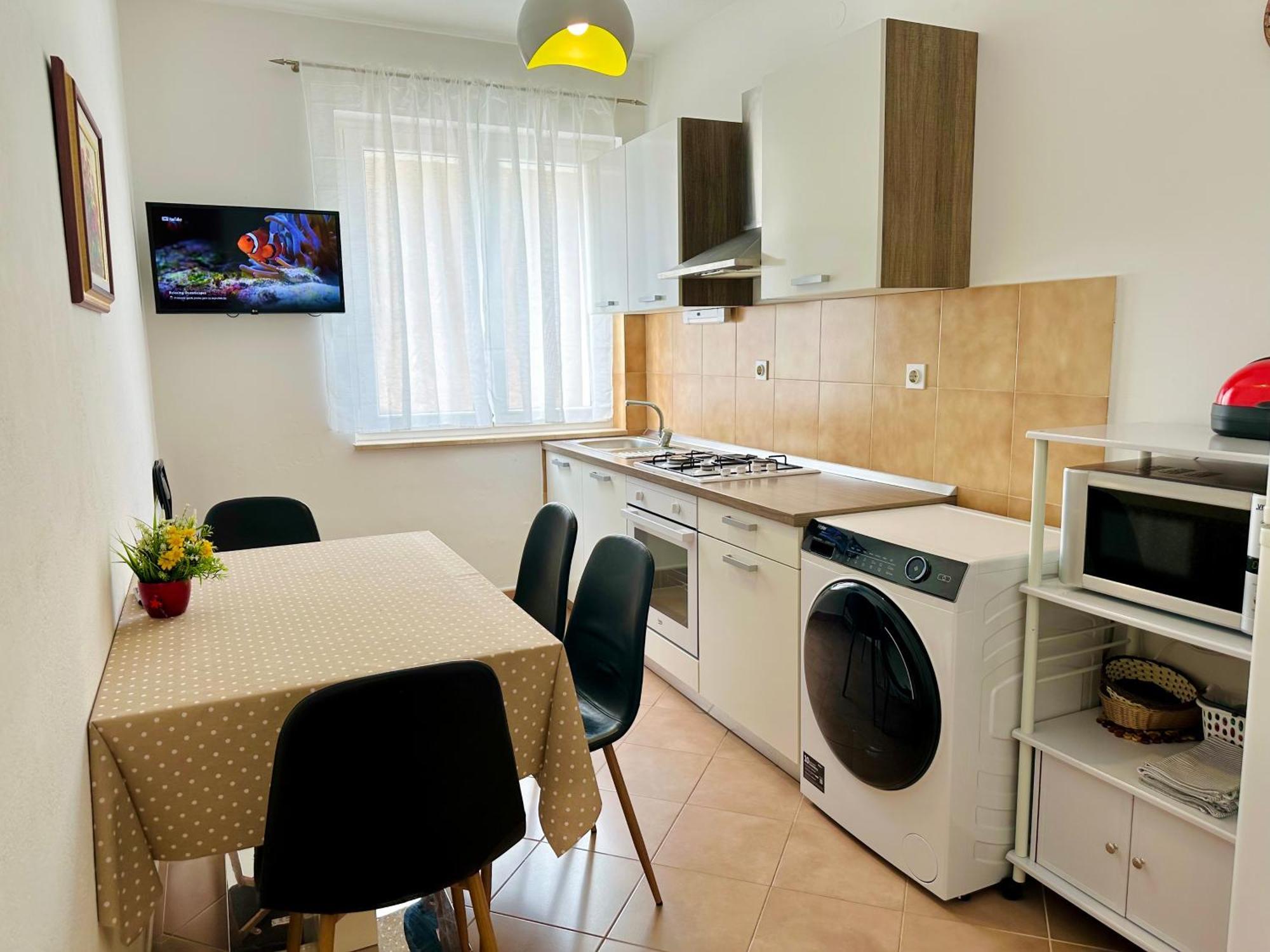 Spacious Family Apartment Near The Beach Μακάρσκα Εξωτερικό φωτογραφία